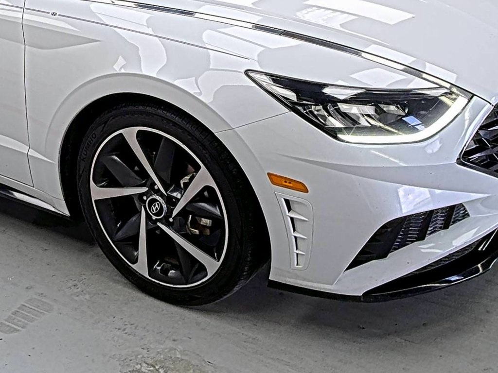 2021 Hyundai Sonata SEL Plus photo 3