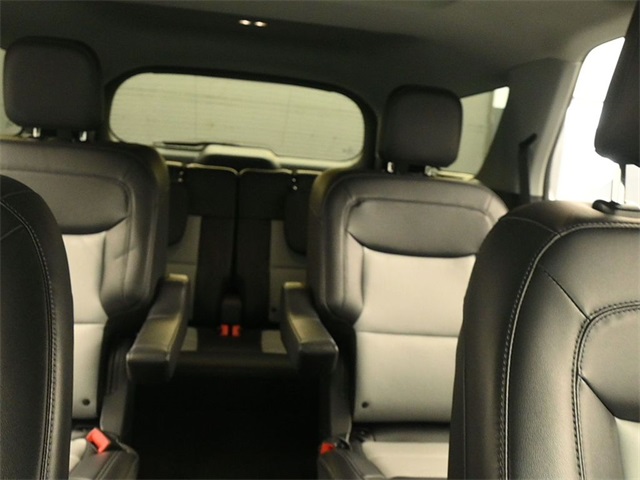 2022 Ford Explorer XLT photo 15