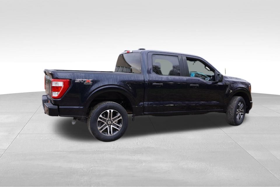 2023 Ford F-150 XL STX photo 4