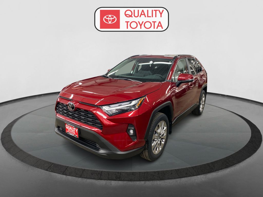 2025 Toyota RAV4 XLE Premium's photo