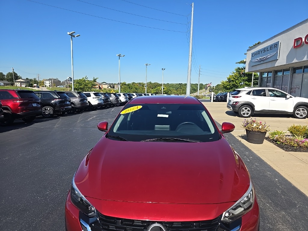 2024 Nissan Sentra SV photo 4