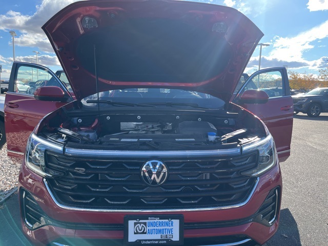 2024 Volkswagen Atlas Cross Sport SEL R-Line photo 28