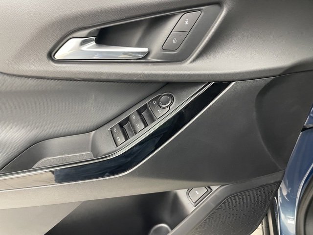 2026 Chevrolet Equinox LT photo 9
