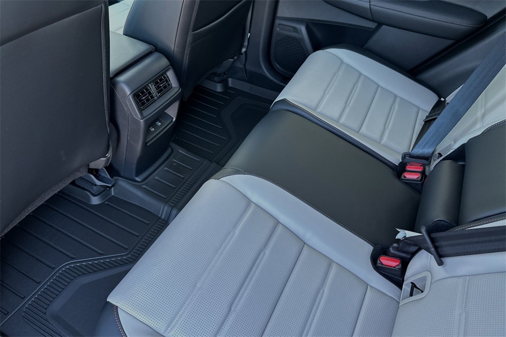 2025 Honda CR-V Hybrid Touring photo 13