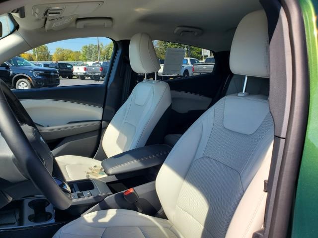 2025 Ford Mustang Mach-E Premium photo 11
