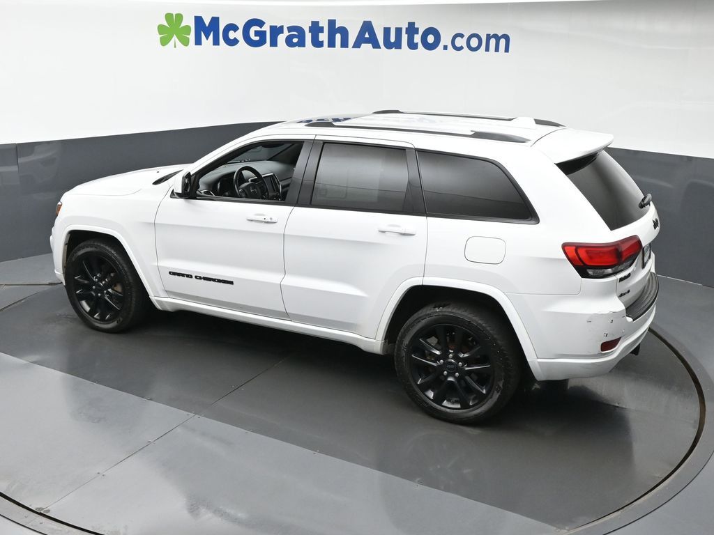 2018 Jeep Grand Cherokee Altitude photo 18