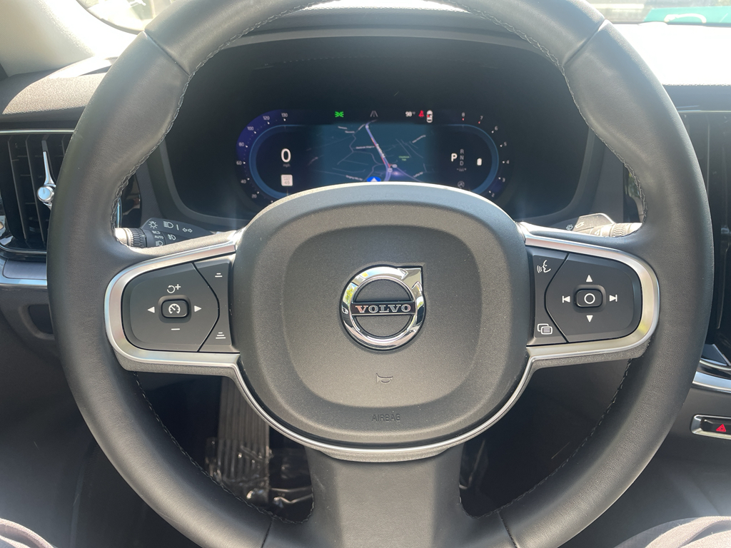 2024 Volvo S60 B5 Core photo 15