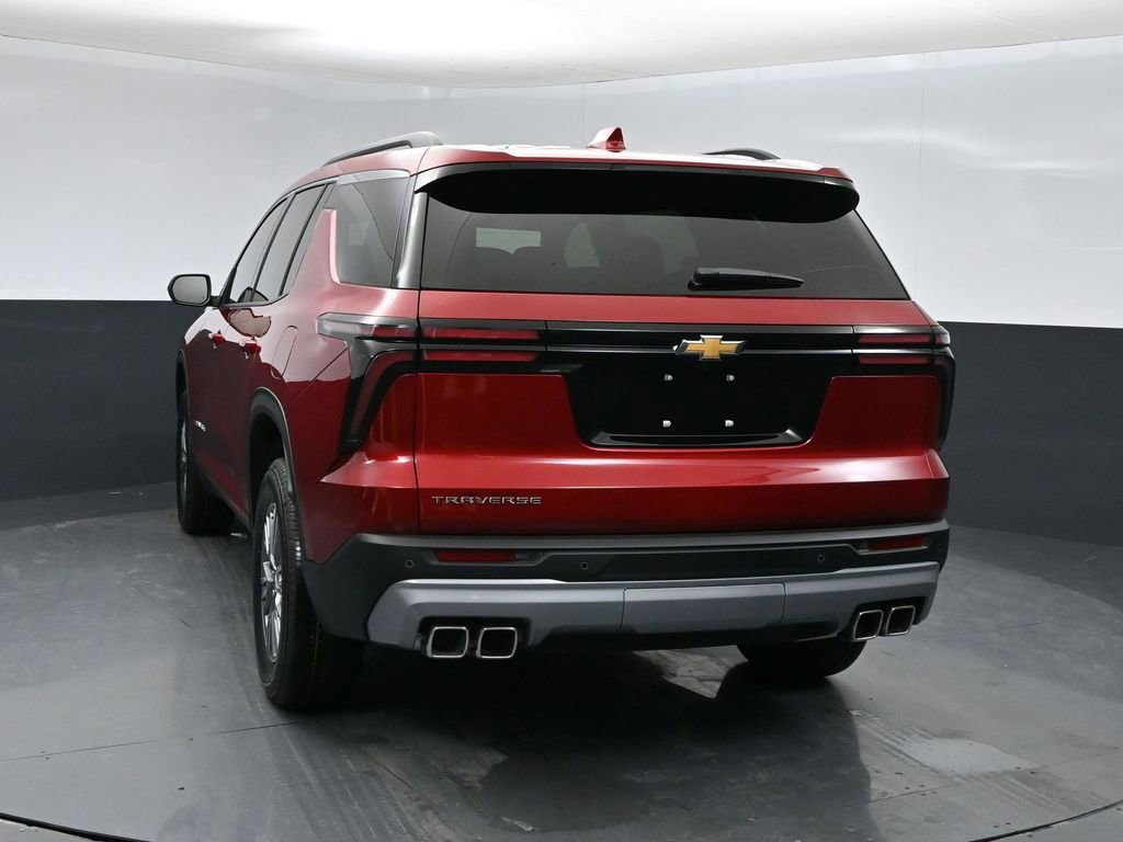 2026 Chevrolet Traverse photo 3