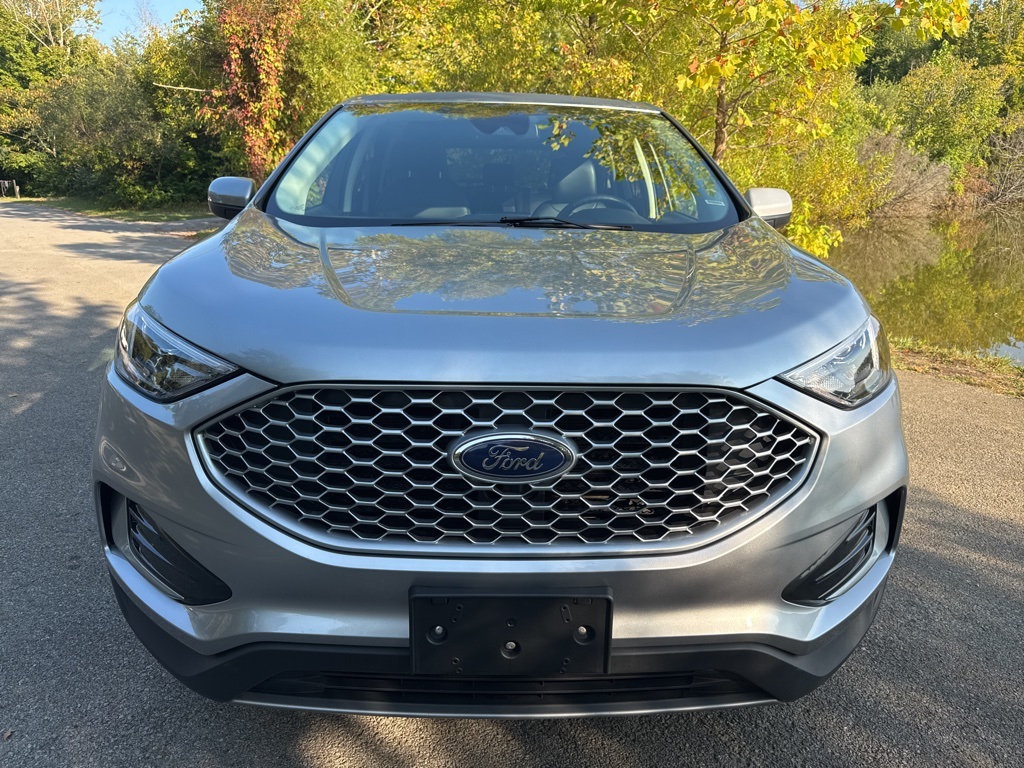 2024 Ford Edge SEL photo 8