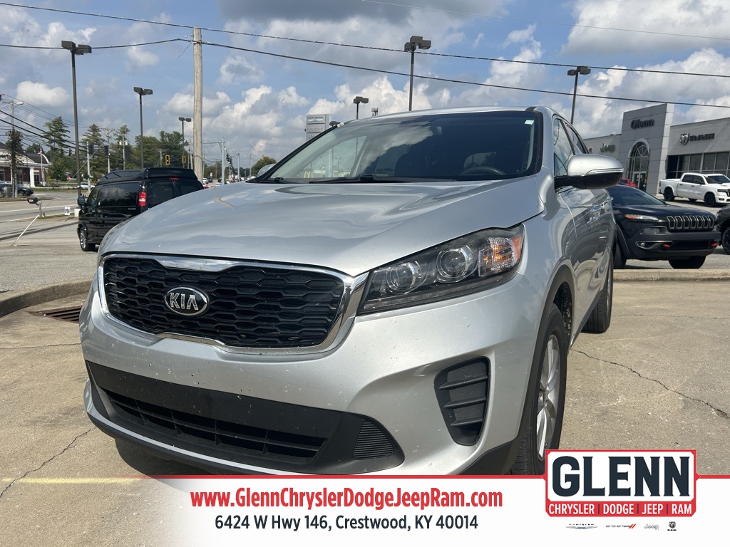 2019 Kia Sorento LX photo 2