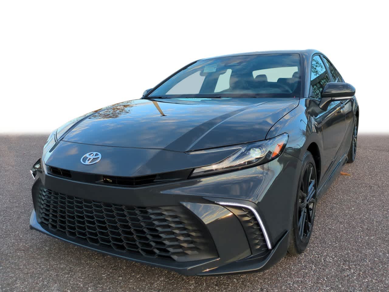 2025 Toyota Camry SE's photo