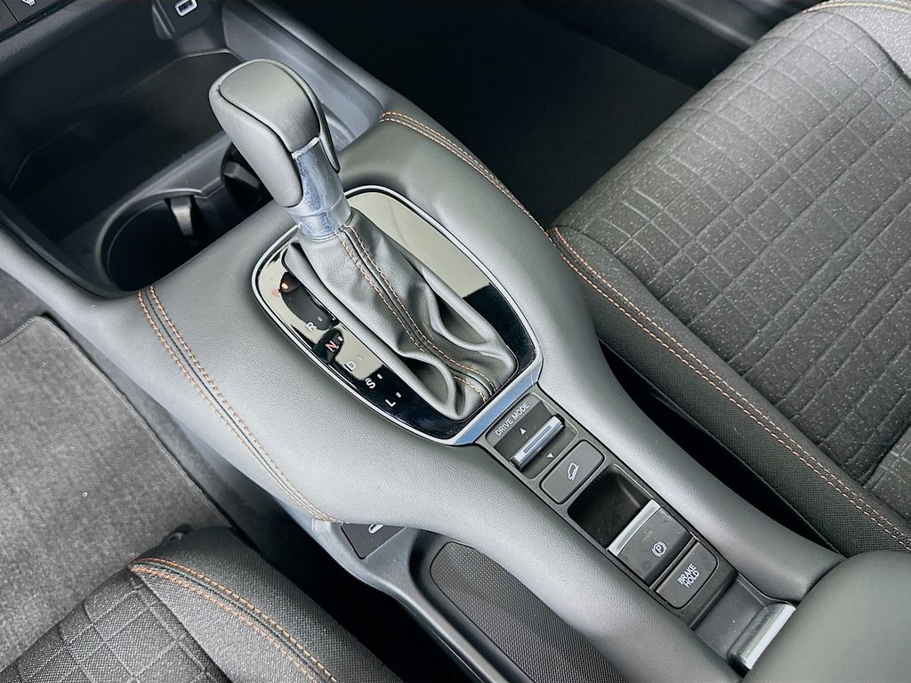 2025 Honda HR-V Sport photo 16