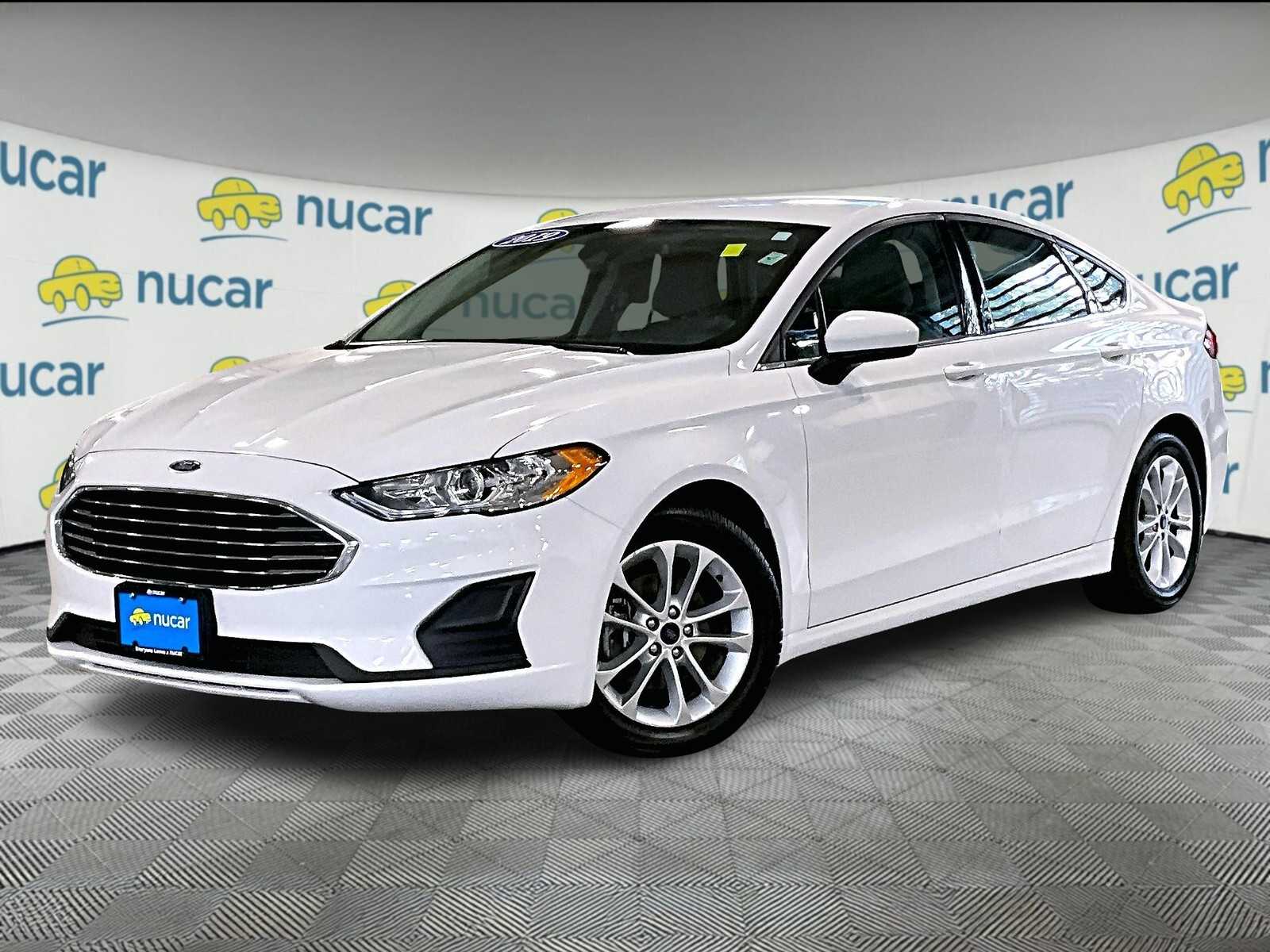 2019 Ford Fusion SE photo 3