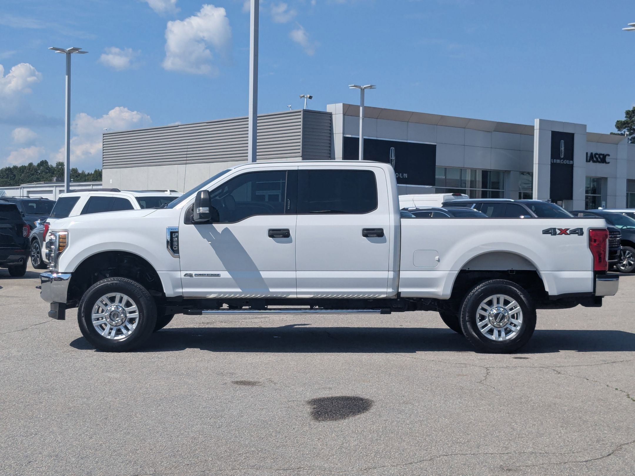 2018 Ford F-250 XLT photo 7