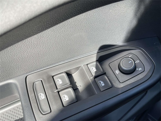 2025 Volkswagen Taos SE photo 22