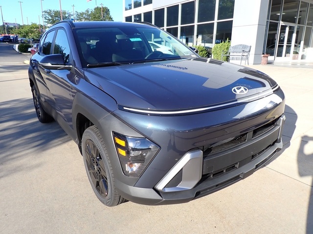 2026 Hyundai Kona SEL photo 7