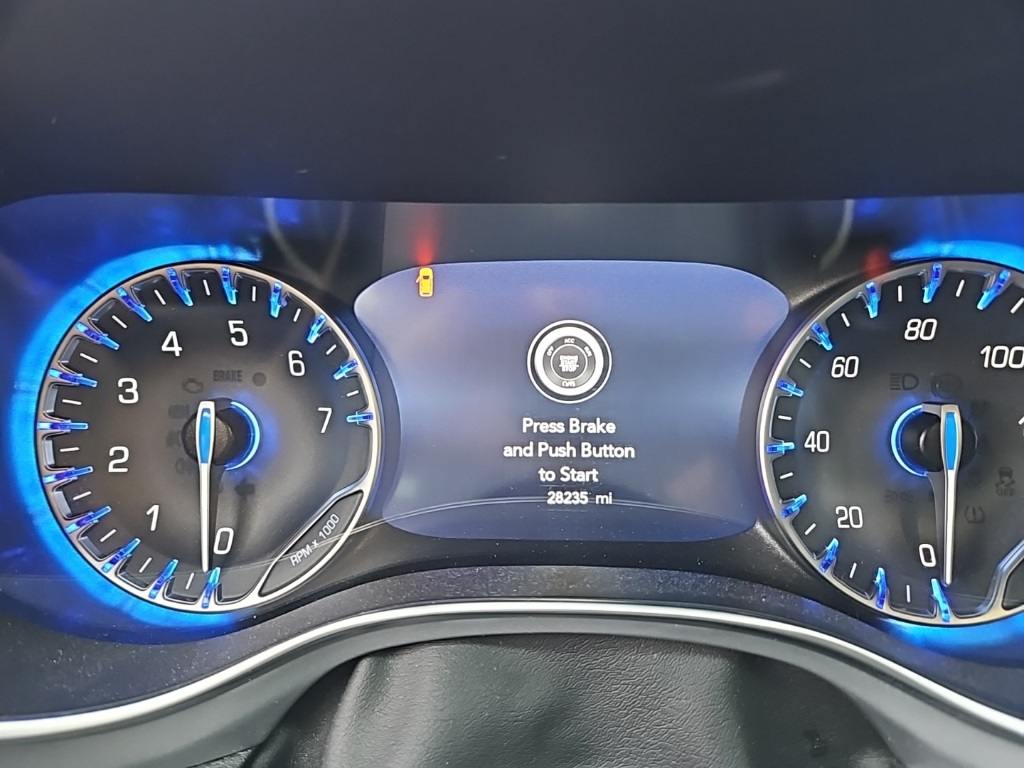 Used 2025 Chrysler Pacifica Limited with VIN 2C4RC1GG2SR561560 for sale in Winona, Minnesota