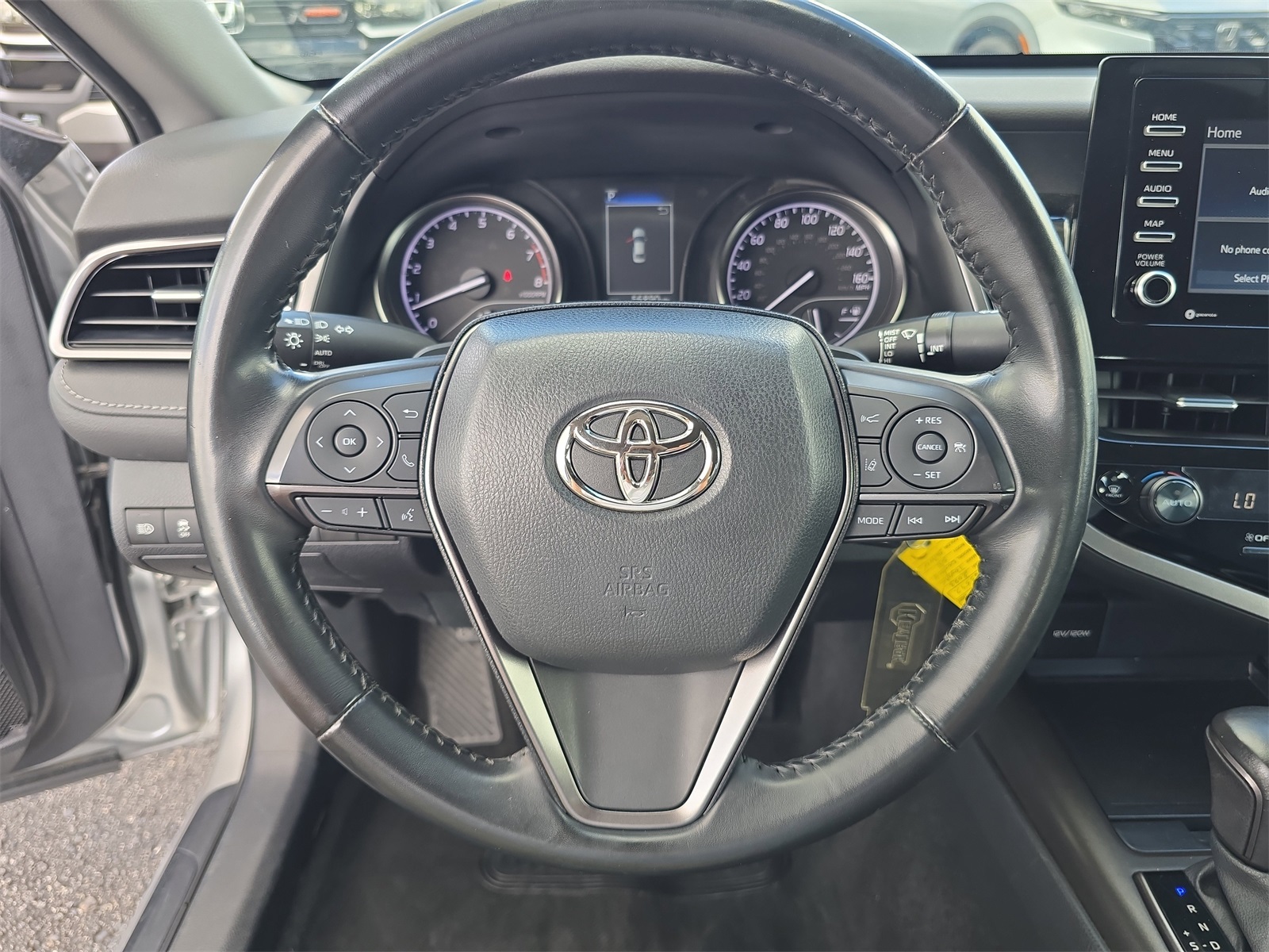 2023 Toyota Camry SE photo 24