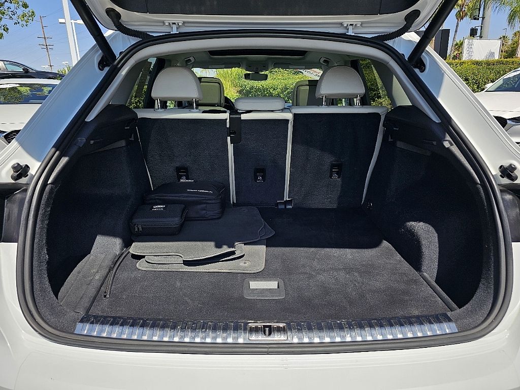 2020 Audi Q3 Premium Plus S line photo 8