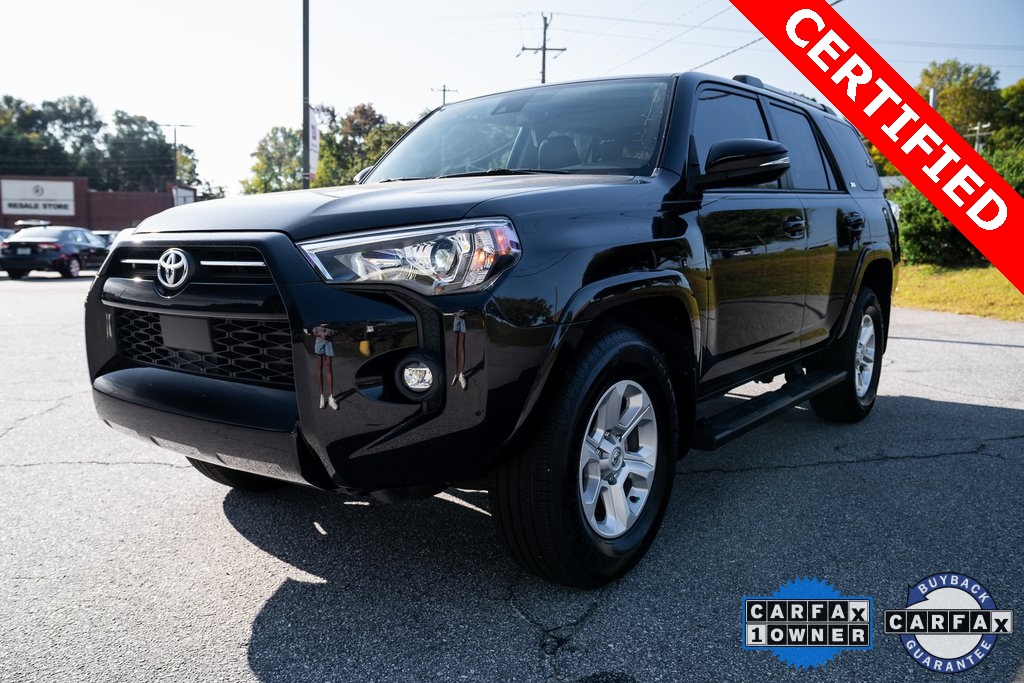 2022 Toyota 4Runner SR5 Premium photo 2