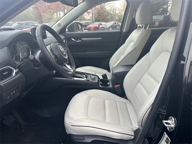 2025 Mazda CX-5 2.5 S Preferred photo 3