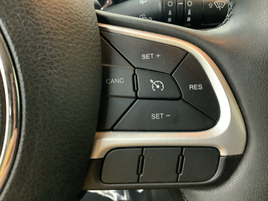 2018 Jeep Renegade Latitude North Edition photo 17