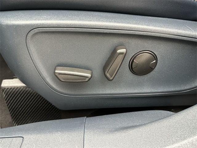 2022 Ford Maverick Lariat photo 4