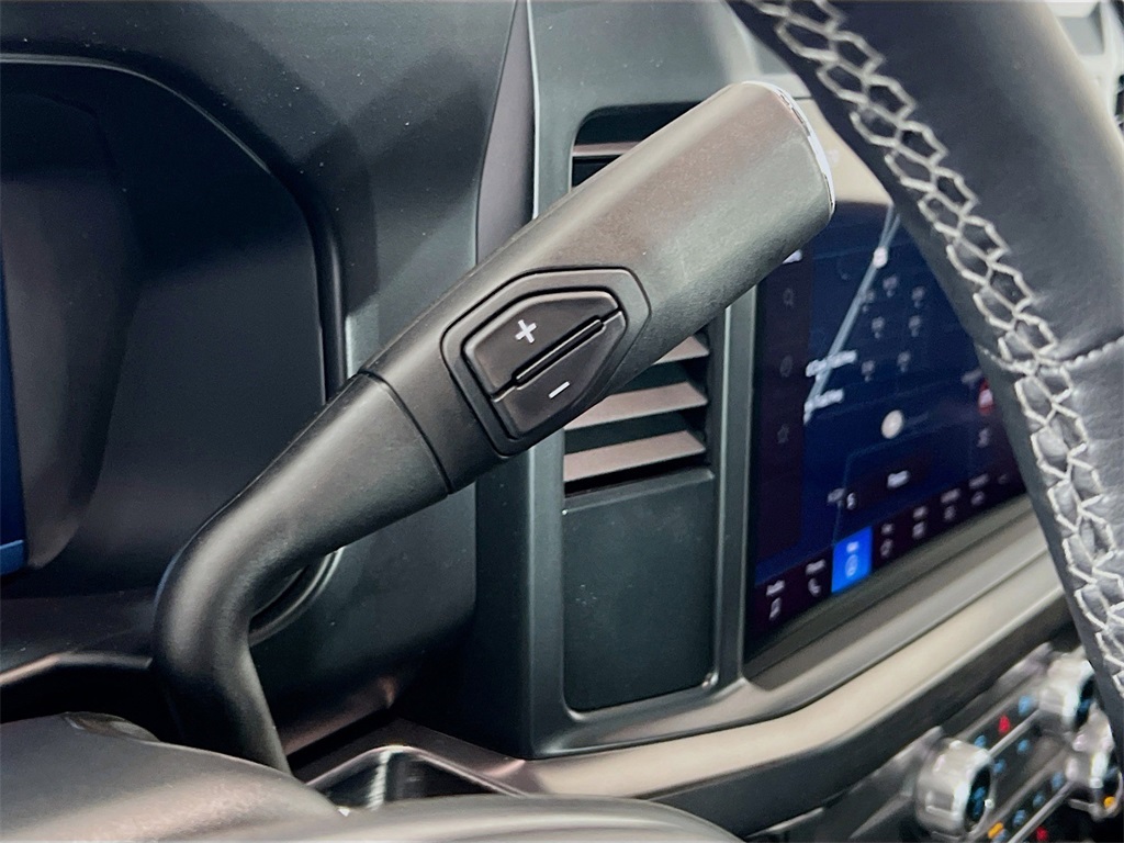 2025 Ford F-250 Lariat photo 10
