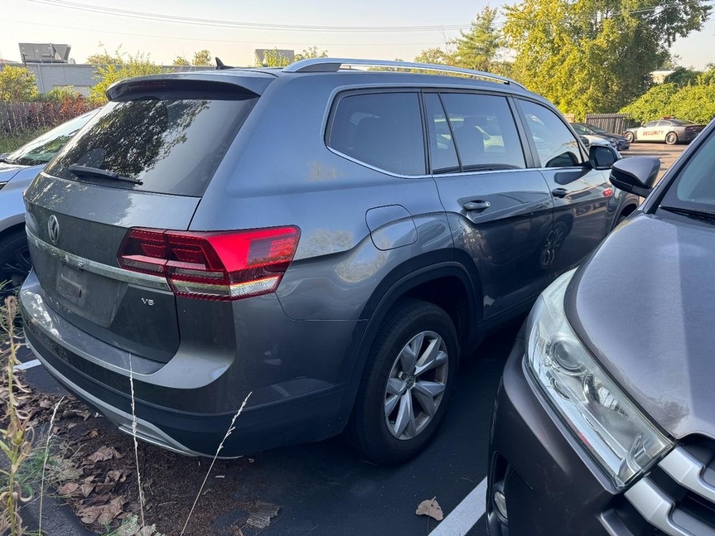 2018 Volkswagen Atlas Launch Edition photo 4