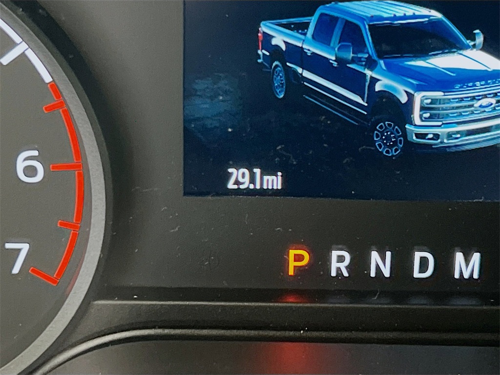 2026 Ford F-350 photo 2