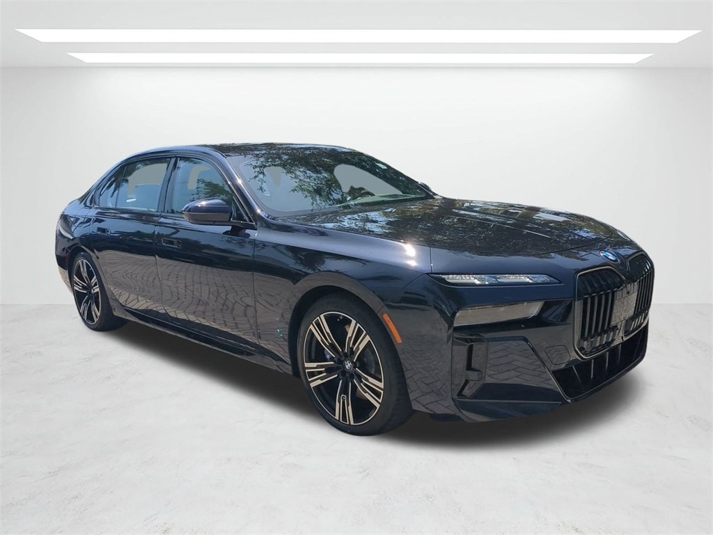 New 2025 Carbon Black Metallic BMW 760i xDrive image 2