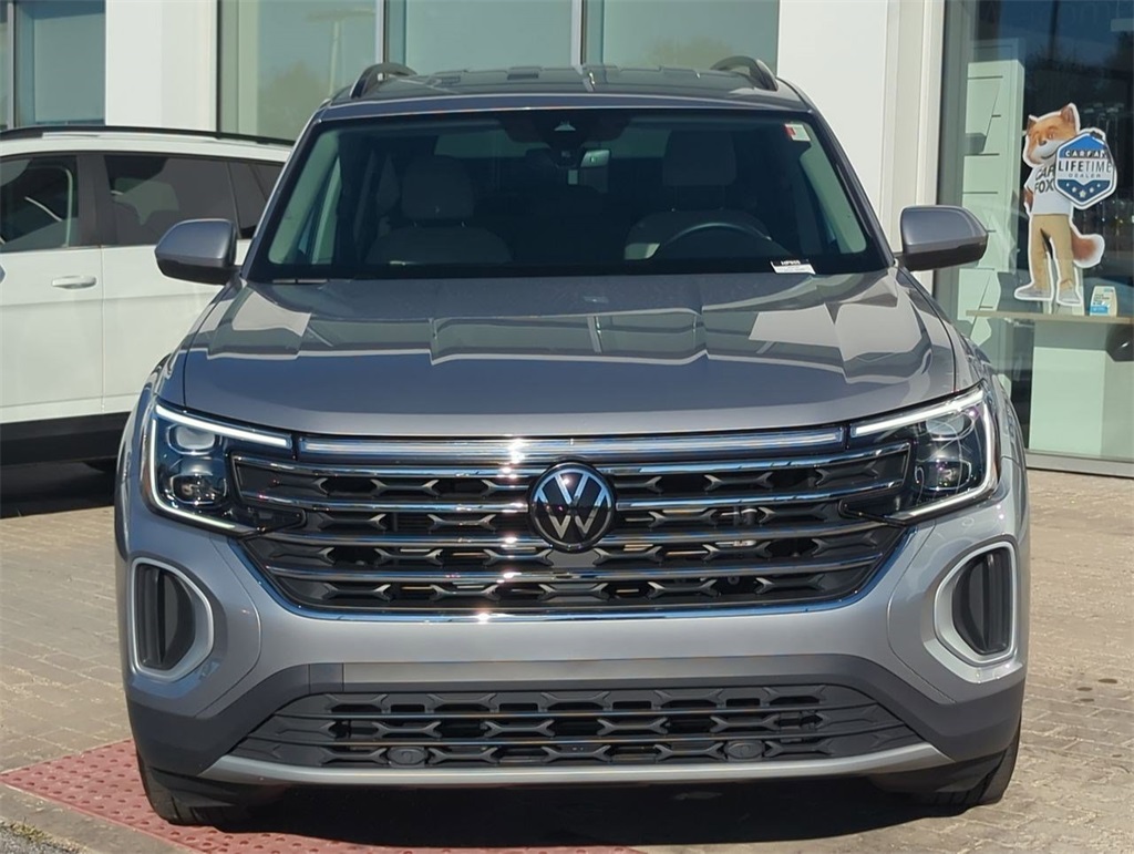 2024 Volkswagen Atlas SE photo 3