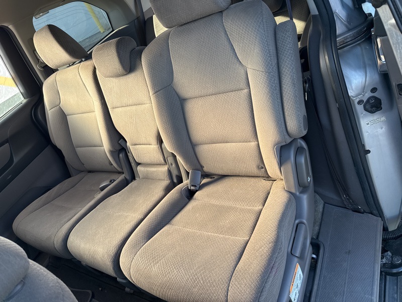 2015 Honda Odyssey EX photo 7