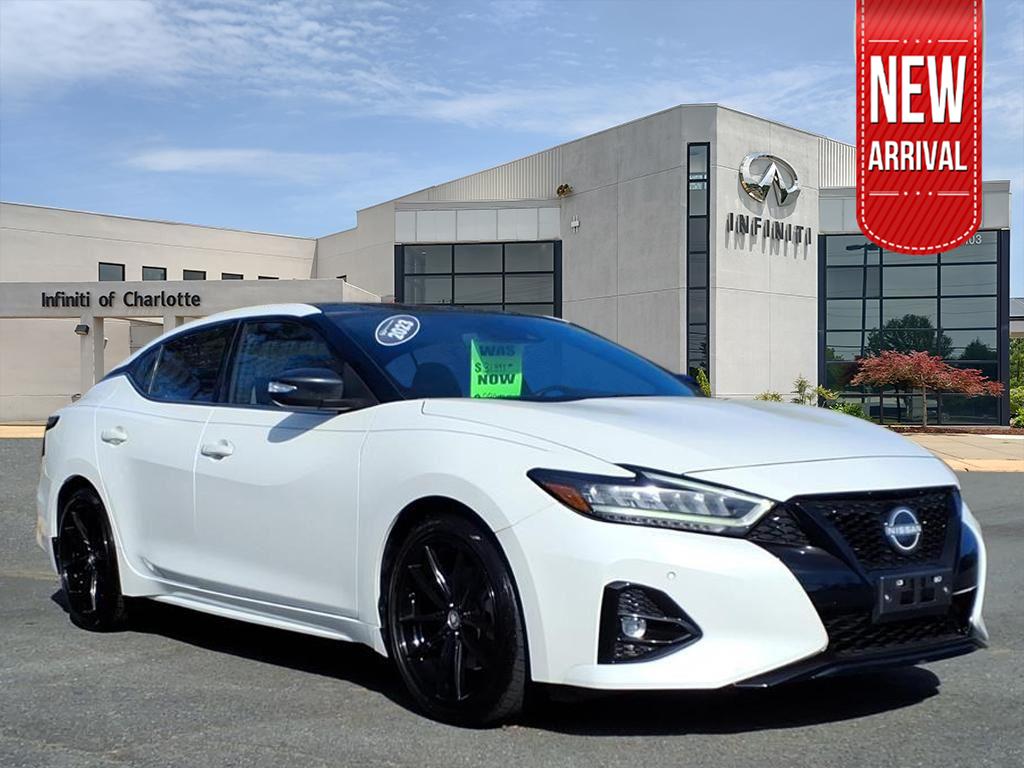 2023 Nissan Maxima SR's photo