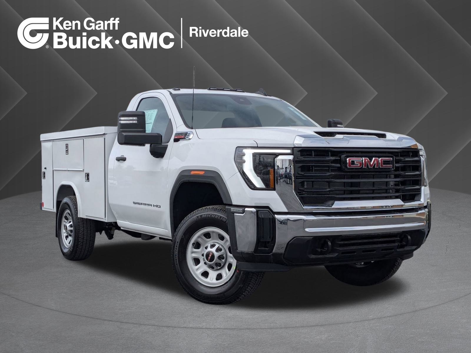 2025 GMC Sierra 3500HD Pro's photo