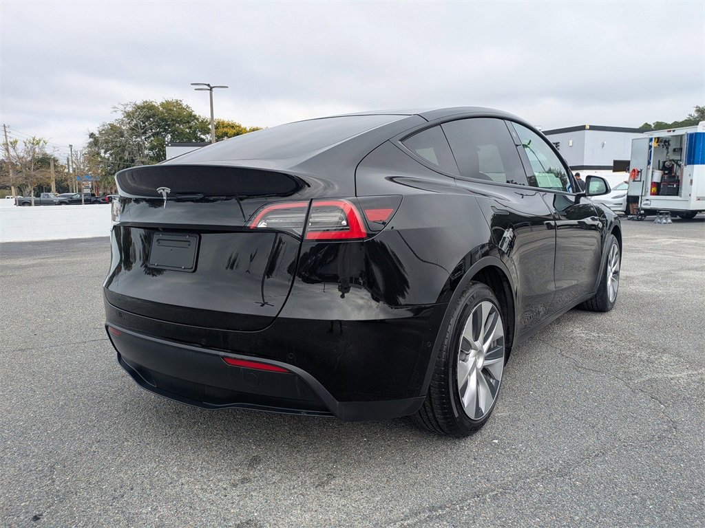 2021 Tesla Model Y Standard Range Rear-Wheel Drive photo 3