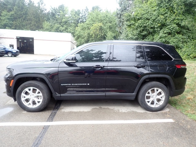 2023 Jeep Grand Cherokee Limited photo 4