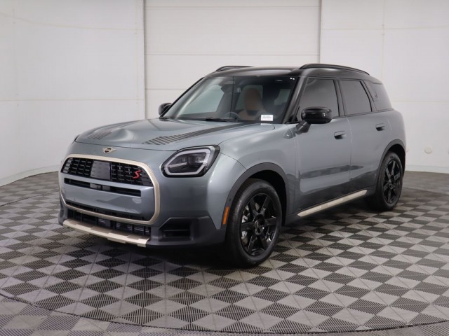 2026 MINI Countryman S's photo