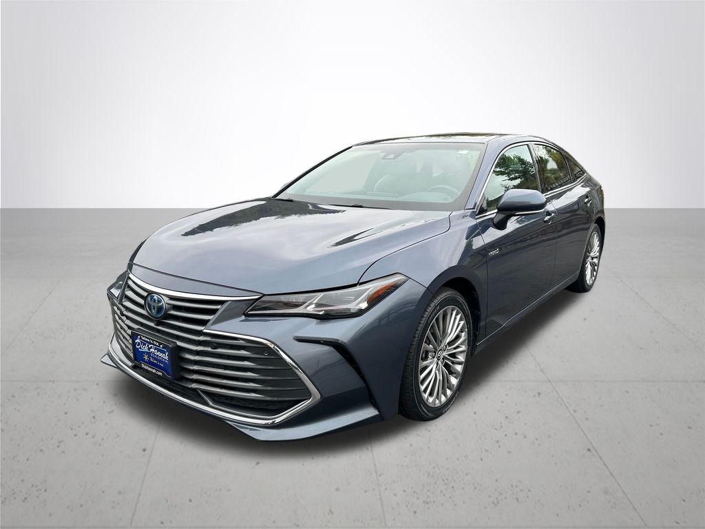 2019 Toyota Avalon Hybrid Limited photo 2