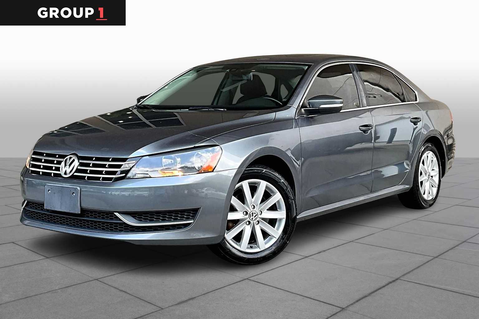 Pre-Owned 2013 Volkswagen Passat TDI SE w/Sunroof 4dr Car in