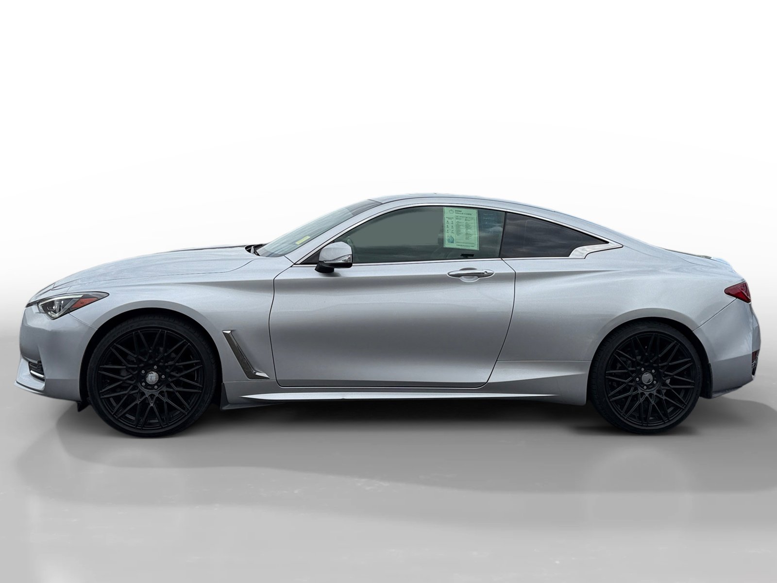 2017 Infiniti Q60 2.0t Base photo 2