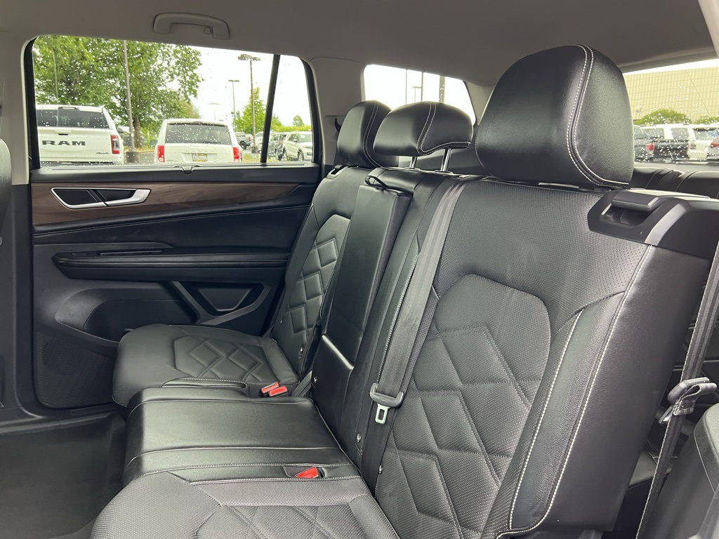 2024 Volkswagen Atlas SE Technology photo 24