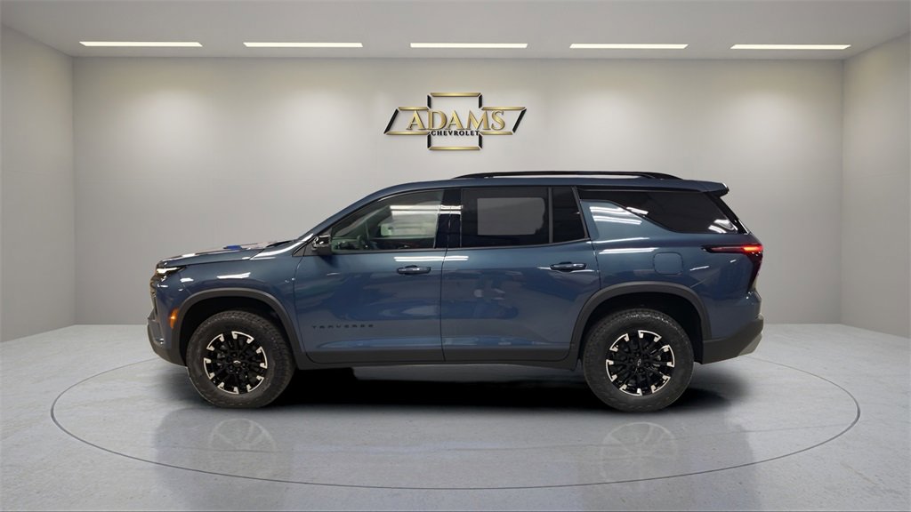 2026 Chevrolet Traverse Z71 photo 2