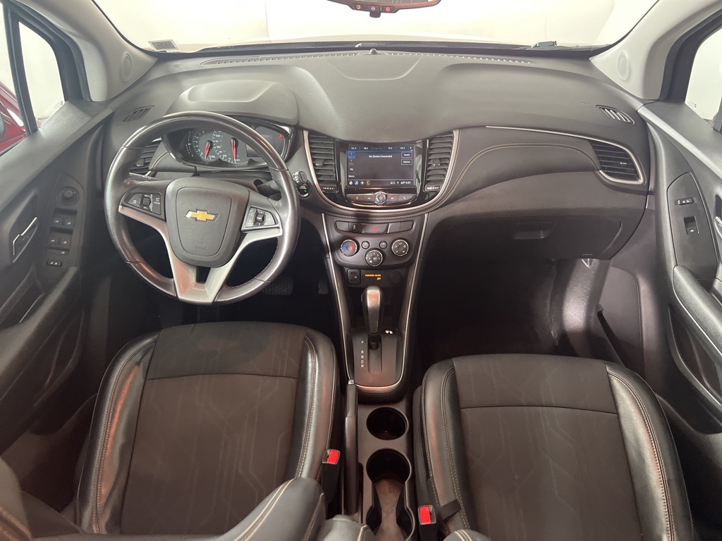 2019 Chevrolet Trax LT photo 2
