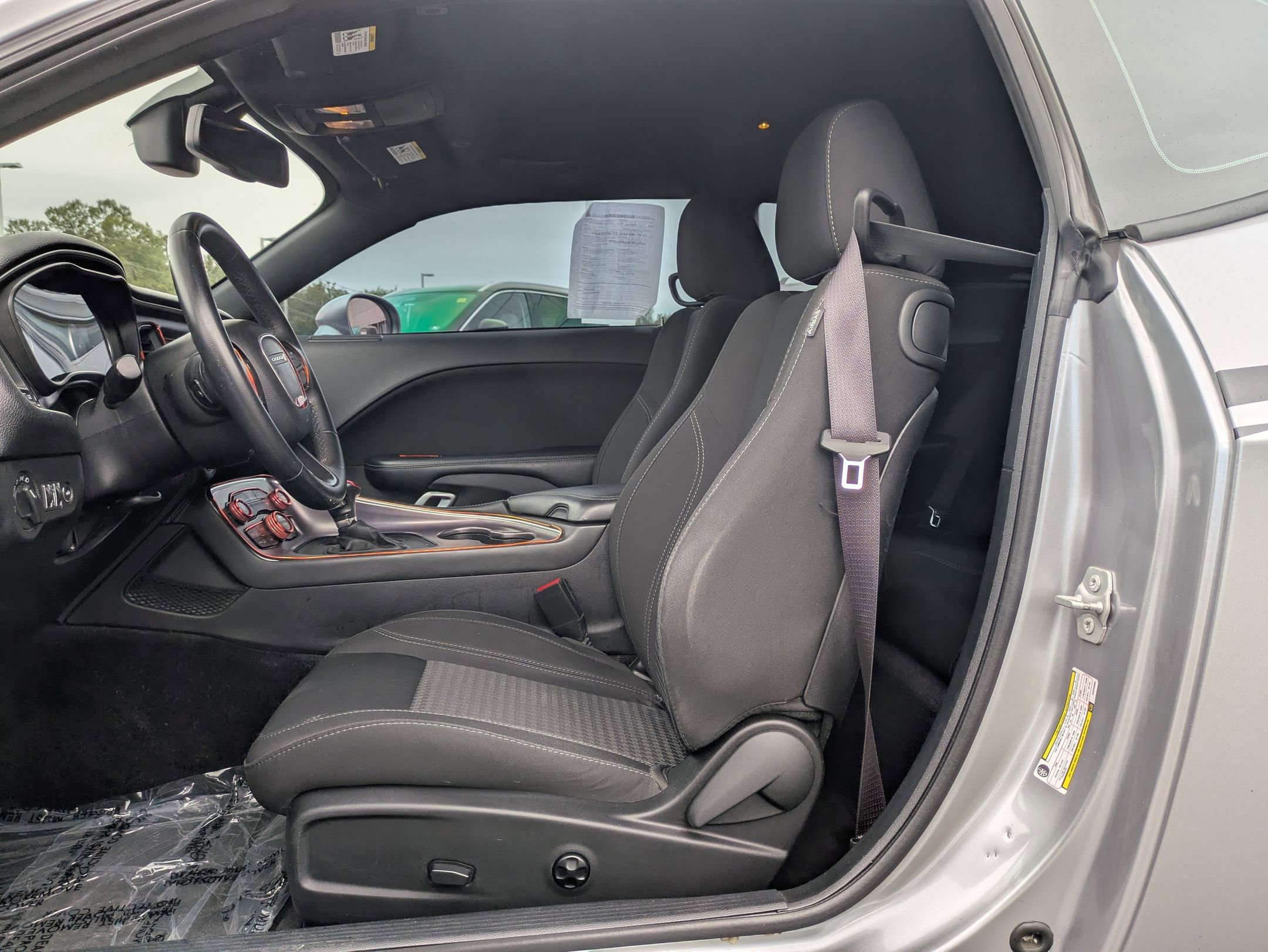 2018 Dodge Challenger SXT photo 12