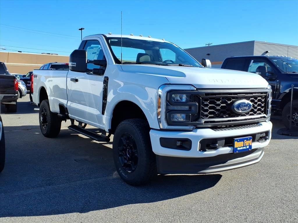 2026 Ford F-350 Super Duty XL's photo