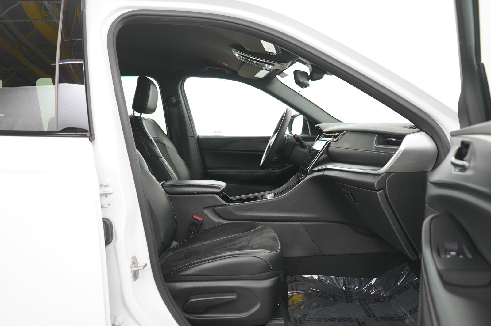 2023 Jeep Grand Cherokee Altitude photo 10