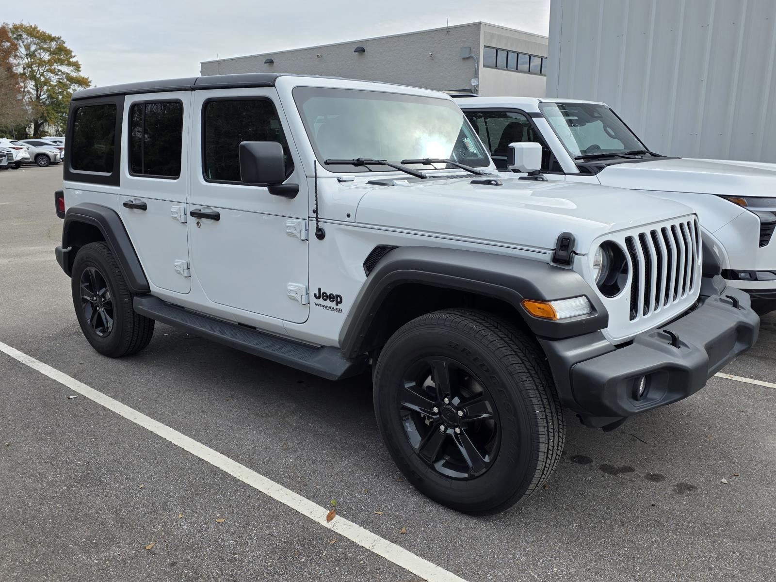 2022 Jeep Wrangler Unlimited Altitude's photo