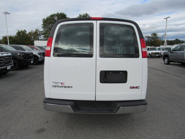 2023 Gmc Savana Cargo 2500 photo 3