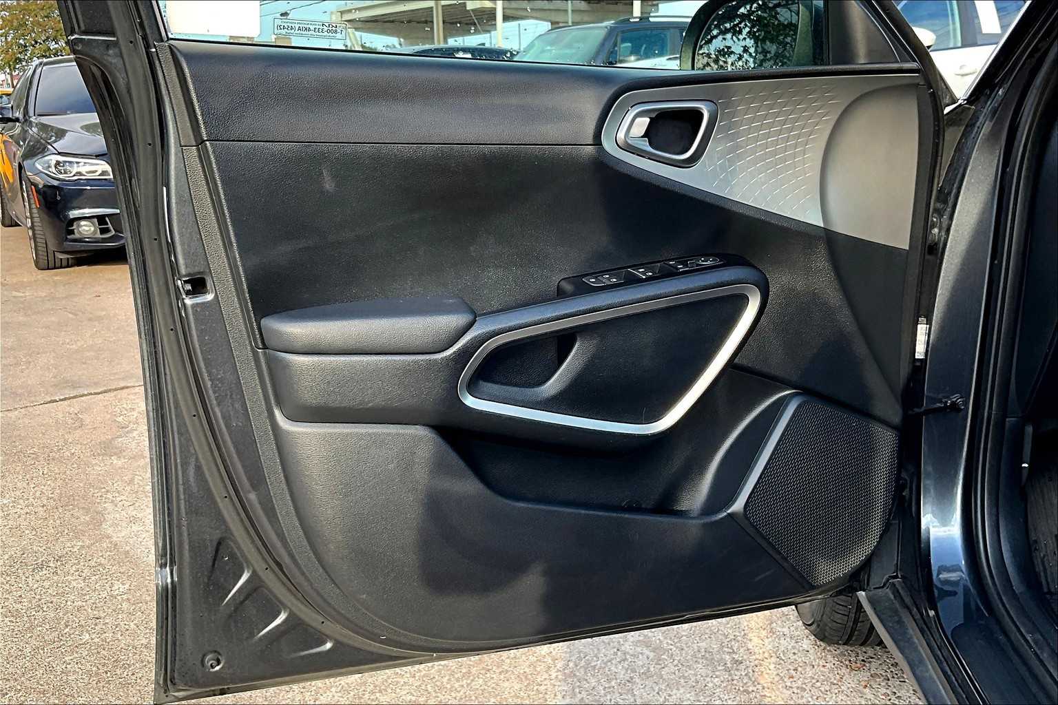 2023 Kia Soul LX S photo 18